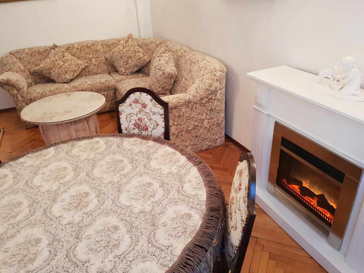 Apartment Konvikt Прага Екстериор снимка